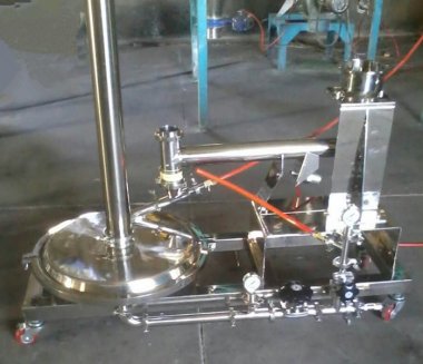 超微粉碎機要經(jīng)過嚴(yán)格進行檢測才能投入資金使用